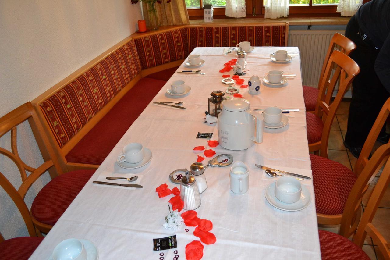 Gaestehaus Tagescafe Eckenfels Ohlsbach Bagian luar foto